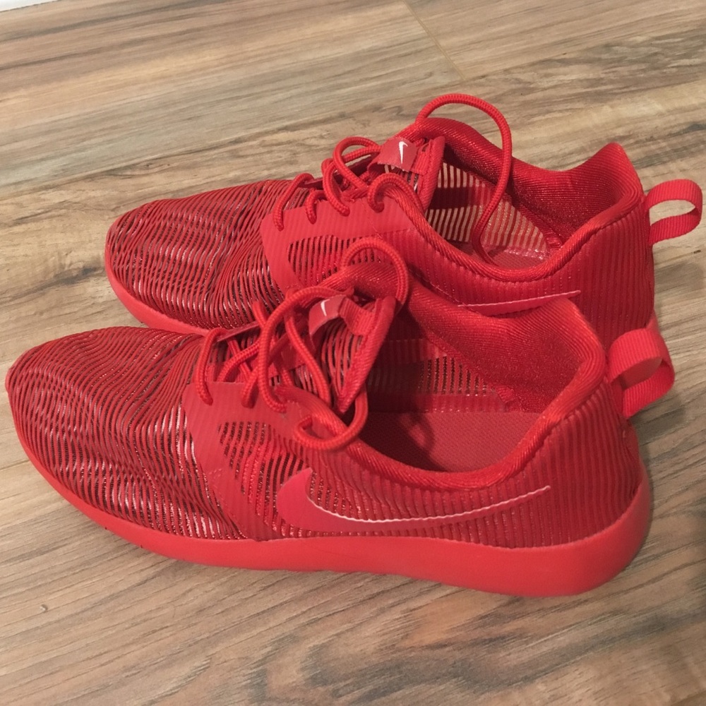 Red Nike Roshes